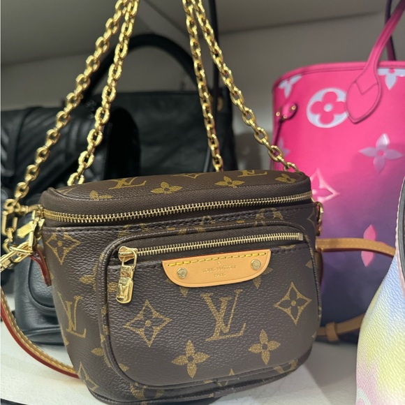Louis Vuitton Brown Monogram Crossbody Bag - Picture 12 of 13